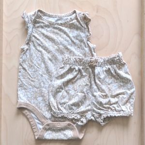 Baby Gap toddler bodysuit and shorts set